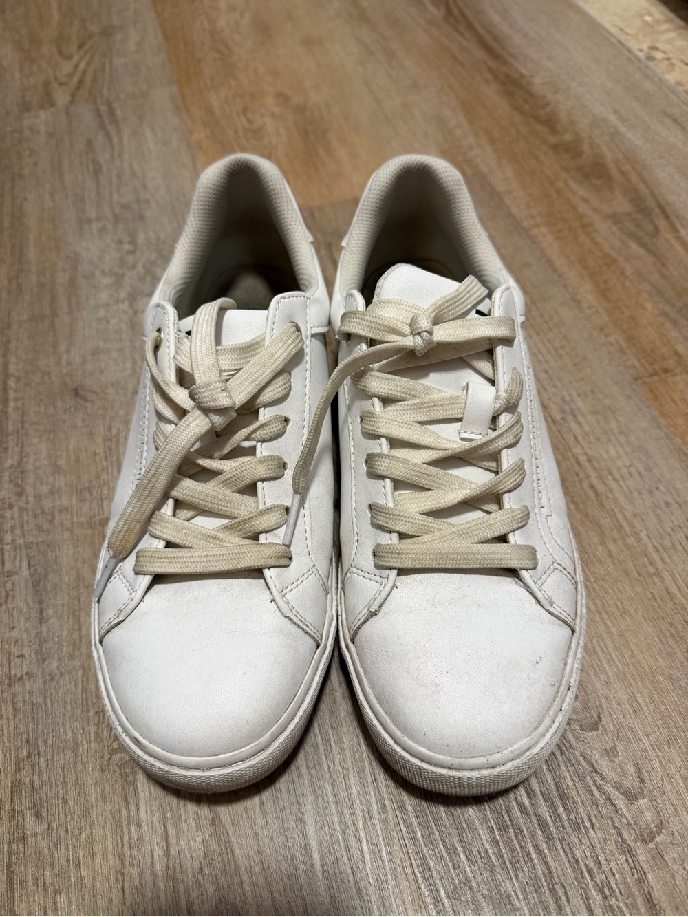 Tommy Hilfiger 8.5 shoes